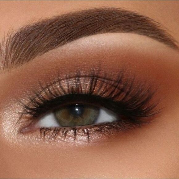 Clinique Chubby Stick Cream Eyeshadow in Fuller Fudge (Metallic Shimmer Brown) - Picture 7 of 17